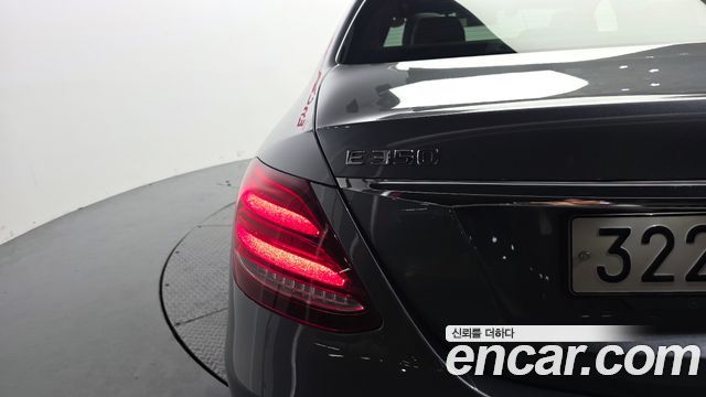 Mercedes-Benz E-Class (W213) E350 4MATIC AMG Line 2019 — фото 23