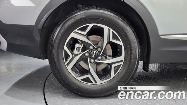 Kia Sportage (V) LPG 2.0 2WD Prestige 2024 — фото 21
