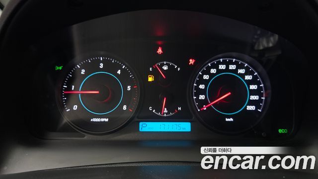 Chevrolet Captiva 2WD LT 2012 — фото 8