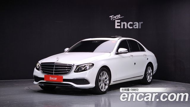Mercedes-Benz E-Class (W213) E220d Exclusive 2019 — фото 1