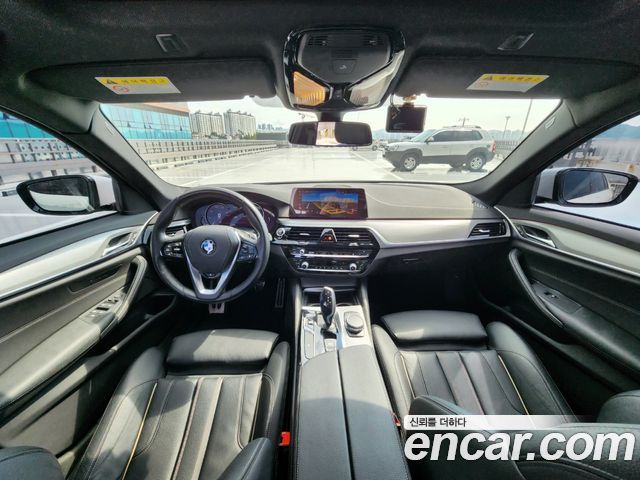 BMW 5 Series (G30) 520d M Sport package 2017 — фото 15