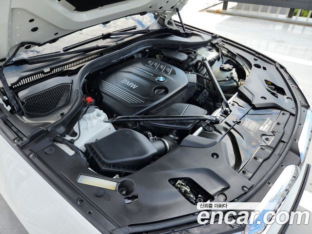 BMW 5 Series (G30) 520d M Sport package 2017 — фото 24