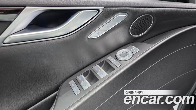 Genesis G80 (RG3) Gasoline 2.5 Turbo AWD 2022 — фото 28