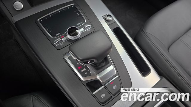 Audi Q5 (FY) 45 TFSI Quattro 2020 — фото 9