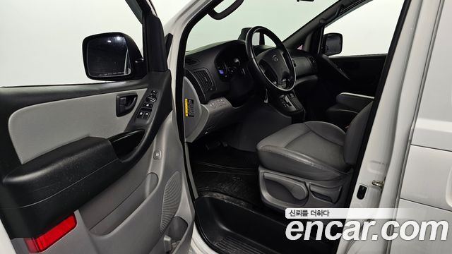 Hyundai Grand Starex Van 5-Seater Smart 2020 — фото 10