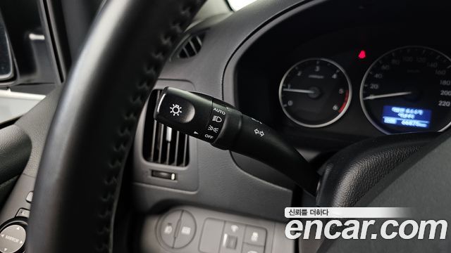 Hyundai Grand Starex Van 5-Seater Smart 2020 — фото 16
