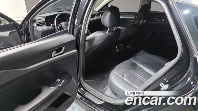 Kia K5 (III) 2.0 Trendy 2022 — фото 11
