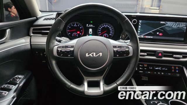 Kia K5 (III) 2.0 Trendy 2022 — фото 12