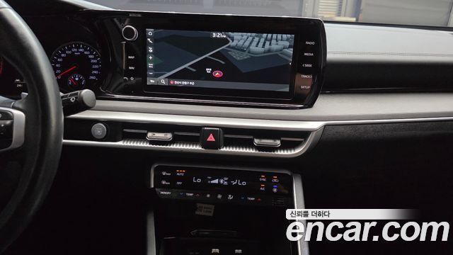 Kia K5 (III) 2.0 Trendy 2022 — фото 20