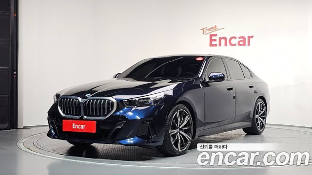 BMW 5 Series (G60) 530i xDrive M Sport 2026 — фото 1