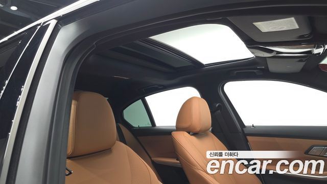 BMW 3 Series (G20) 320i M Sport 2025 — фото 17