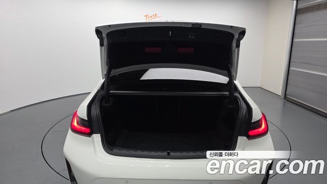 BMW 3 Series (G20) 320i M Sport 2025 — фото 20