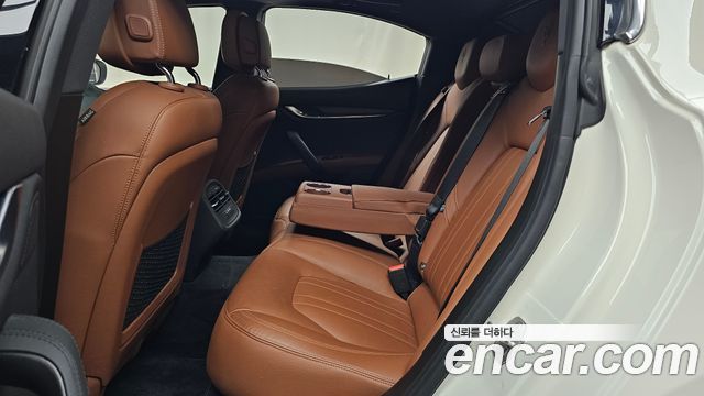 Maserati Ghibli 3.0 Diesel 3rd 2017 — фото 12