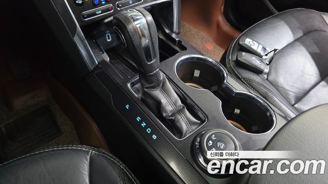 Ford Explorer 2.3 Limited 4WD 5th 2018 — фото 9
