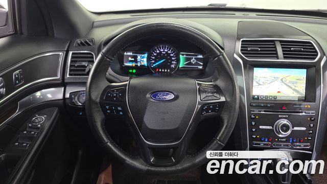 Ford Explorer 2.3 Limited 4WD 5th 2018 — фото 14