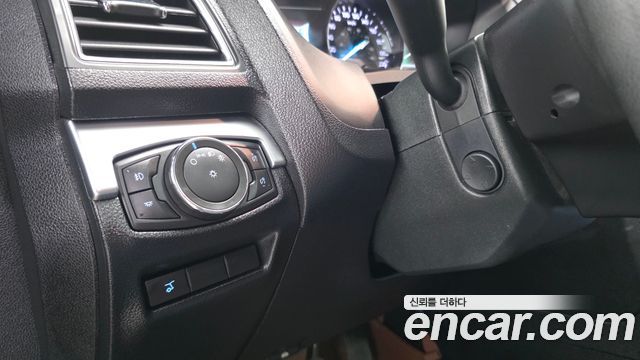 Ford Explorer 2.3 Limited 4WD 5th 2018 — фото 20