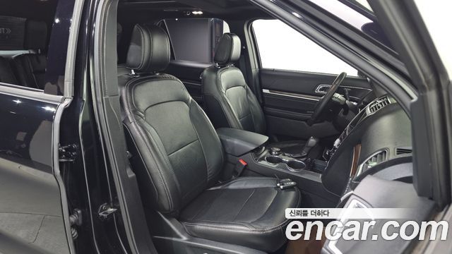 Ford Explorer 2.3 Limited 4WD 5th 2018 — фото 26