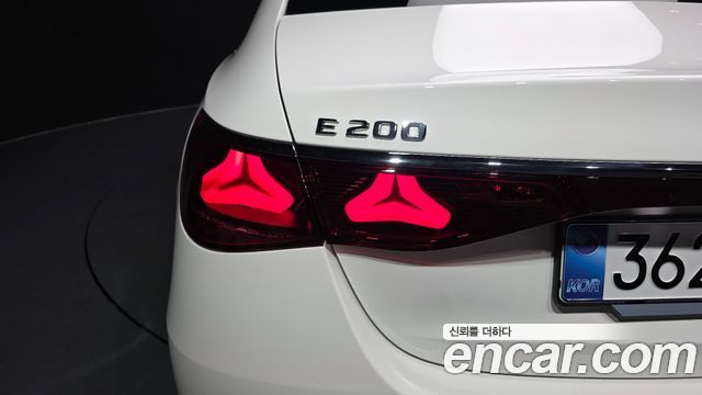 Mercedes-Benz E-Class (W214) E200 Avantgarde 2026 — фото 23