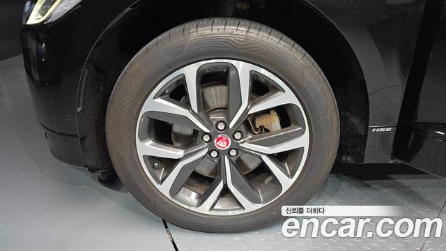 Jaguar I-PACE EV400 HSE 2019 — фото 5