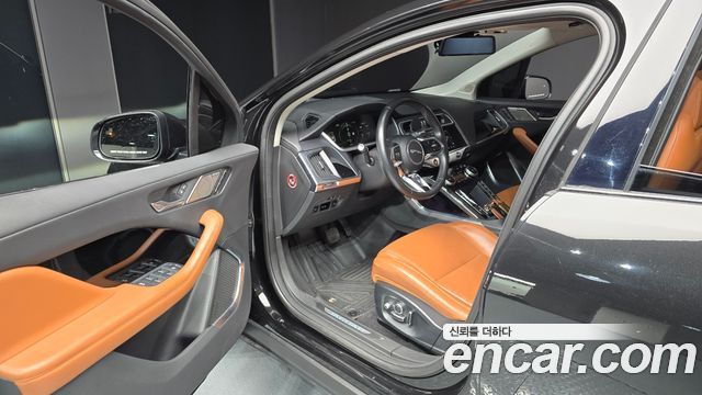 Jaguar I-PACE EV400 HSE 2019 — фото 10