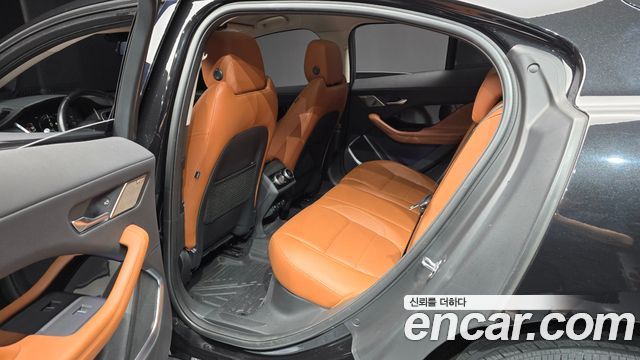 Jaguar I-PACE EV400 HSE 2019 — фото 11