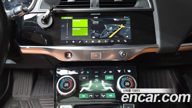 Jaguar I-PACE EV400 HSE 2019 — фото 12