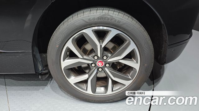 Jaguar I-PACE EV400 HSE 2019 — фото 21