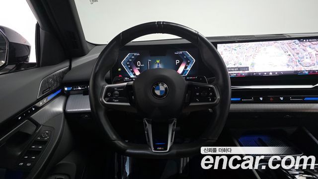 BMW 5 Series (G60) 530i xDrive M Sport 2024 — фото 13