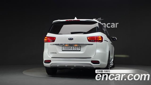Kia Carnival Gasoline 9-Seater Noblesse Special 2020 — фото 4