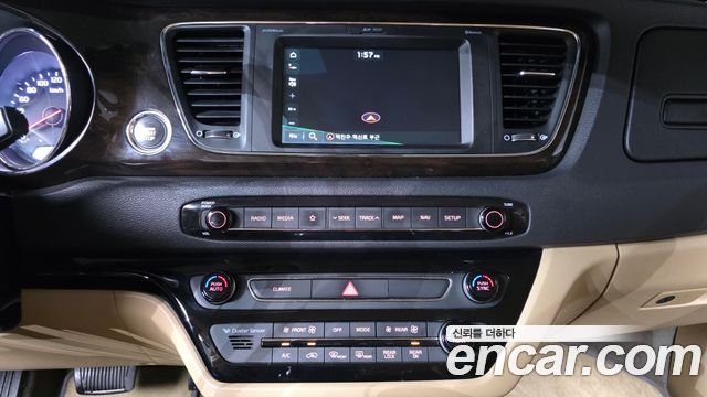 Kia Carnival Gasoline 9-Seater Noblesse Special 2020 — фото 14