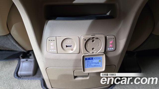 Kia Carnival Gasoline 9-Seater Noblesse Special 2020 — фото 18