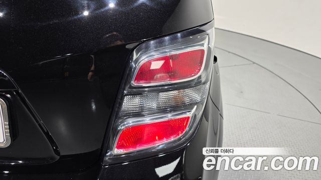 Chevrolet Aveo Hatchback 1.4 Turbo LS 2017 — фото 23