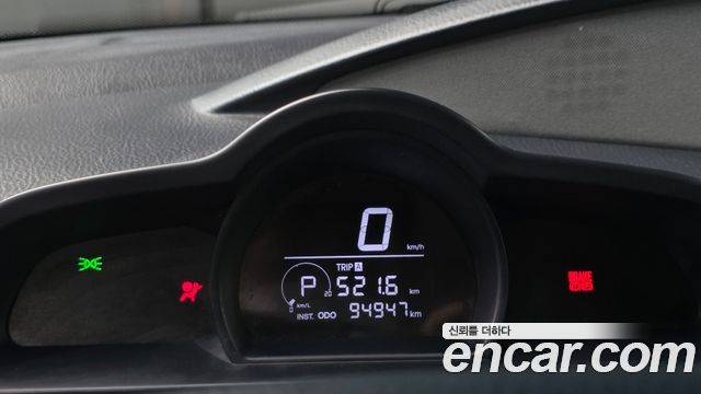 KG Mobility (SsangYong) Korando Turismo 4WD LT 11-seater 2014 — фото 8