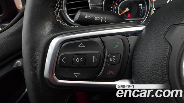 Jeep Wrangler (JL) 2.0 Overland Power Top 4Door 2020 — фото 17