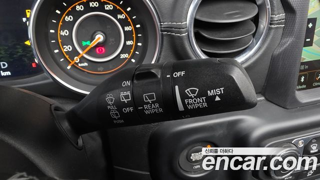 Jeep Wrangler (JL) 2.0 Overland Power Top 4Door 2020 — фото 20