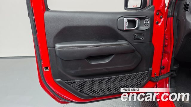 Jeep Wrangler (JL) 2.0 Overland Power Top 4Door 2020 — фото 24