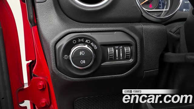 Jeep Wrangler (JL) 2.0 Overland Power Top 4Door 2020 — фото 30