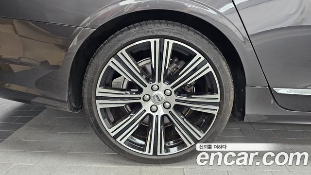 Volvo S90 B6 AWD Ultimate Bright 2023 — фото 5