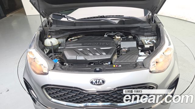 Kia Sportage The Bold Diesel 2.0 2WD Luxury 2019 — фото 6