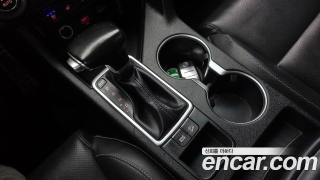 Kia Sportage The Bold Diesel 2.0 2WD Luxury 2019 — фото 9