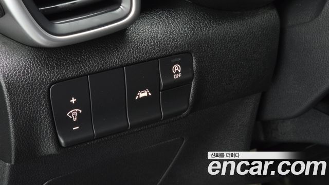 Kia Sportage The Bold Diesel 2.0 2WD Luxury 2019 — фото 15