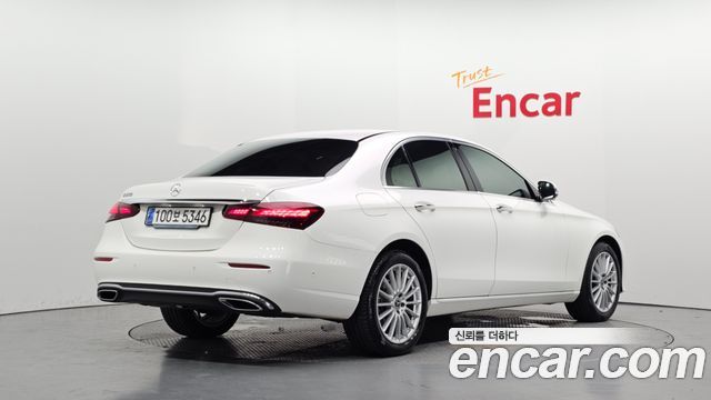 Mercedes-Benz E-Class (W213) E250 Exclusive 2023 — фото 2