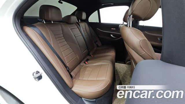 Mercedes-Benz E-Class (W213) E250 Exclusive 2023 — фото 11
