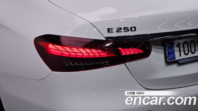 Mercedes-Benz E-Class (W213) E250 Exclusive 2023 — фото 23