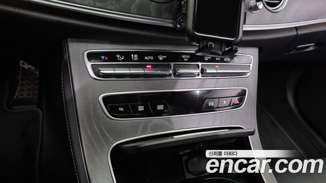 Mercedes-Benz E-Class (W213) E350 4MATIC AMG Line 2022 — фото 21
