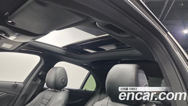 Mercedes-Benz E-Class (W213) E350 4MATIC AMG Line 2022 — фото 23