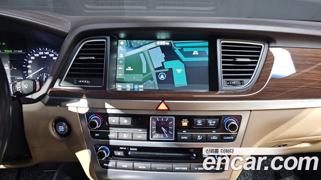 Genesis G80 3.8 GDI AWD Prestige 2018 — фото 14