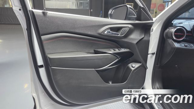 Chevrolet Trax Crossover 1.2 RS 2024 — фото 24