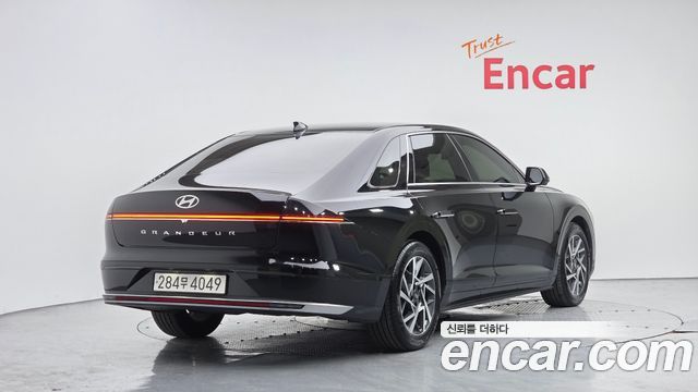 Hyundai Grandeur (GN7) 2,5 Gasoline 2WD Exclusive 2023 — фото 2