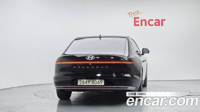Hyundai Grandeur (GN7) 2,5 Gasoline 2WD Exclusive 2023 — фото 4